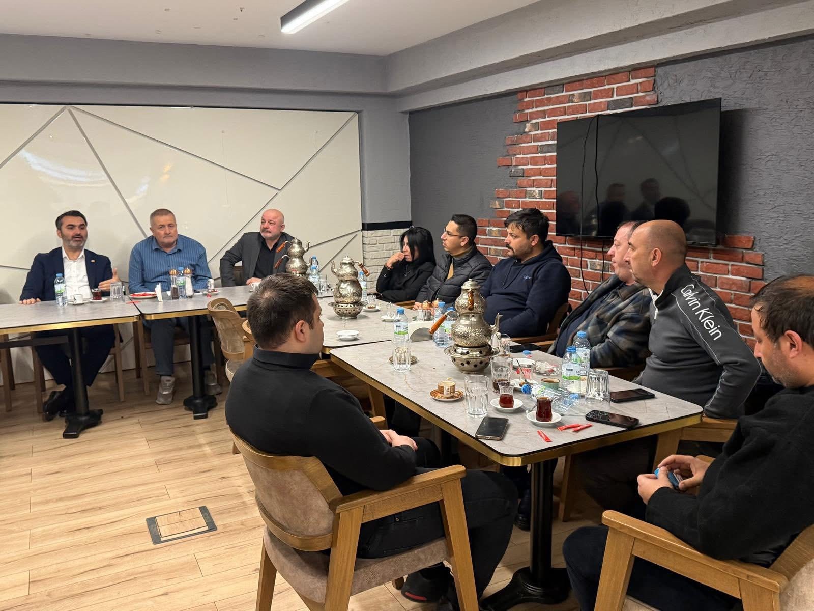 Kaplan’dan 10 Ocak Gazeteciler Günü’nde Anlamlı Buluşma img 7830 - Kaplan’dan 10 Ocak Gazeteciler Günü’nde Anlamlı Buluşma