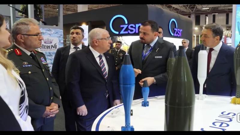 Kavga ettiği amcasını sokak ortasında tabancayla vurdu